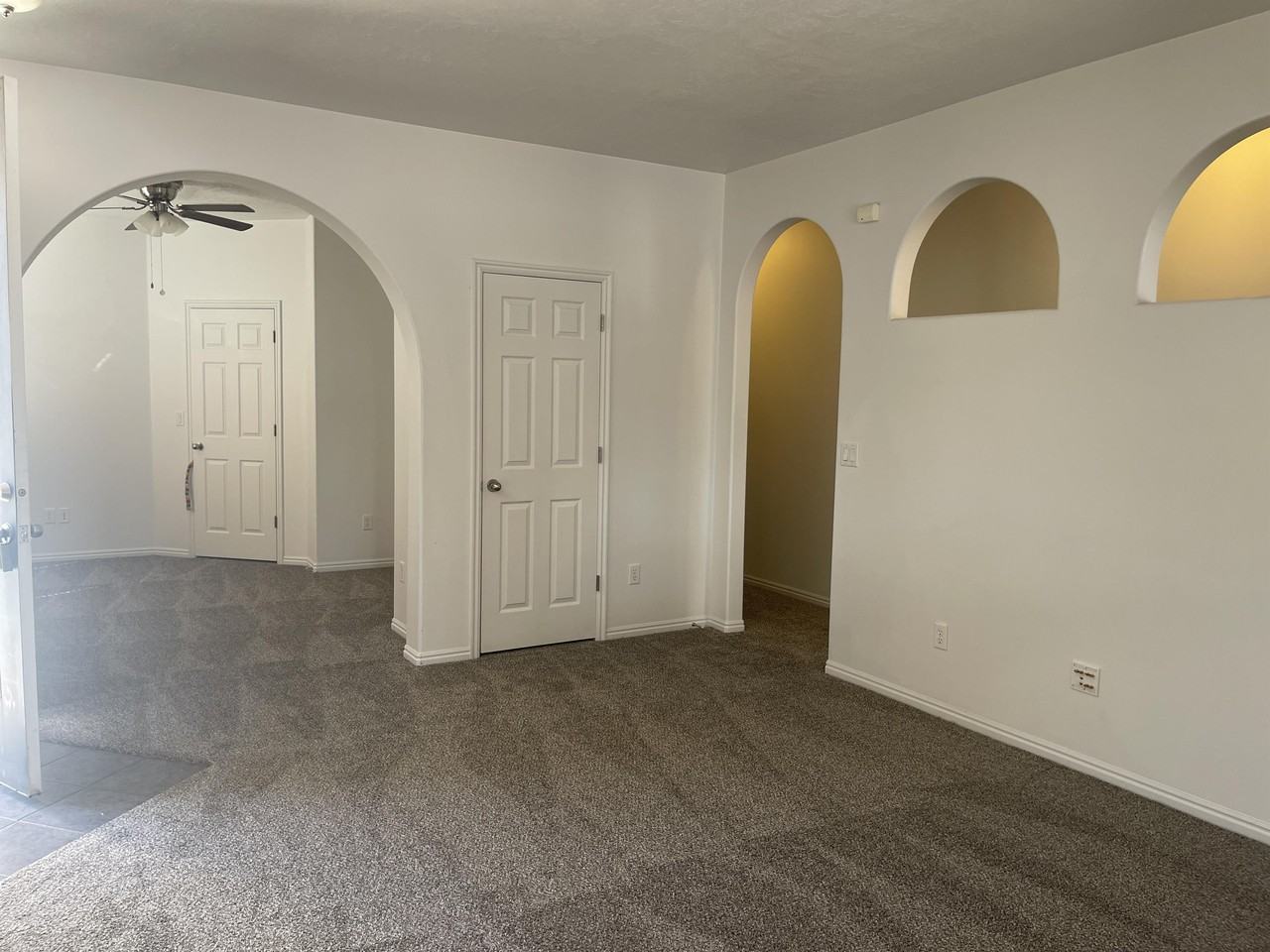 754 N Bradford Dr #1 - Photo 5 of 14