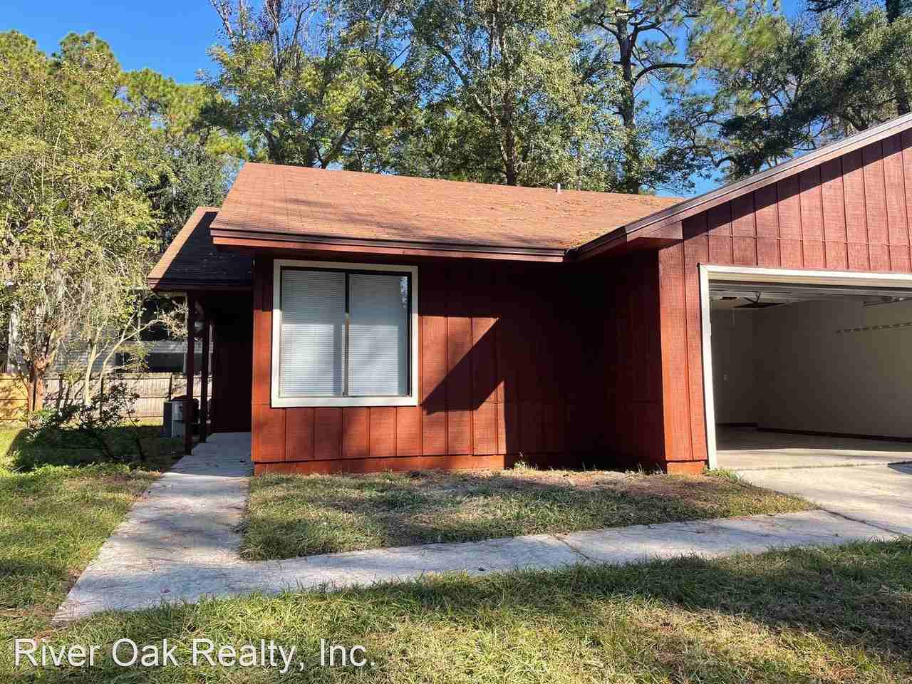 463 Newport Dr - Photo 2 of 11