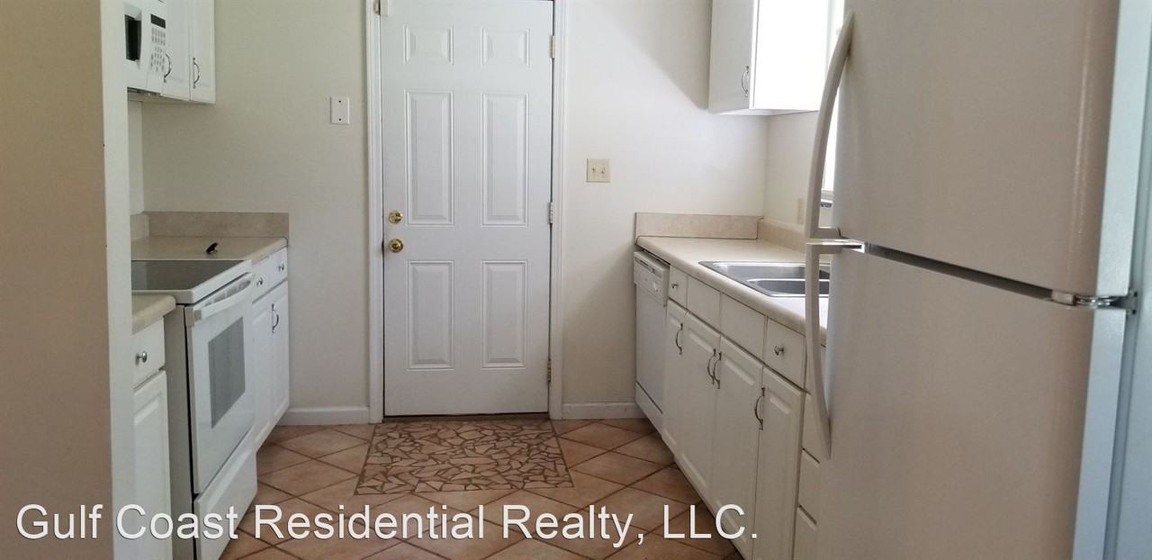 1201 Oak St - Photo 3 of 3