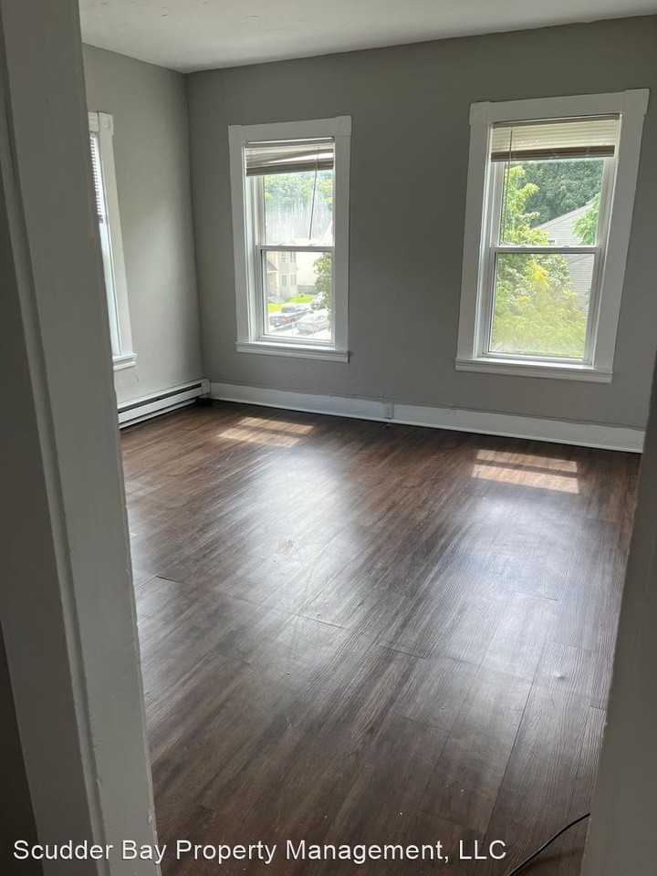31 Aetna St - Photo 2 of 10