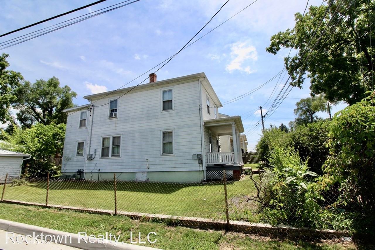 284 West Bruce Street - Photo 2 of 27