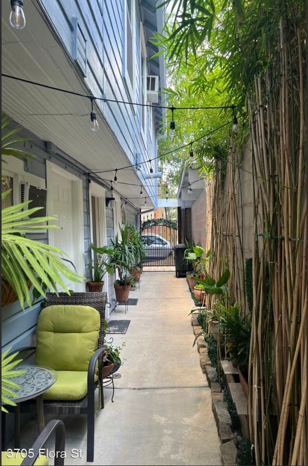 3705 Flora Apartments in Neartown Montrose, Houston, TX 77006 Zumper