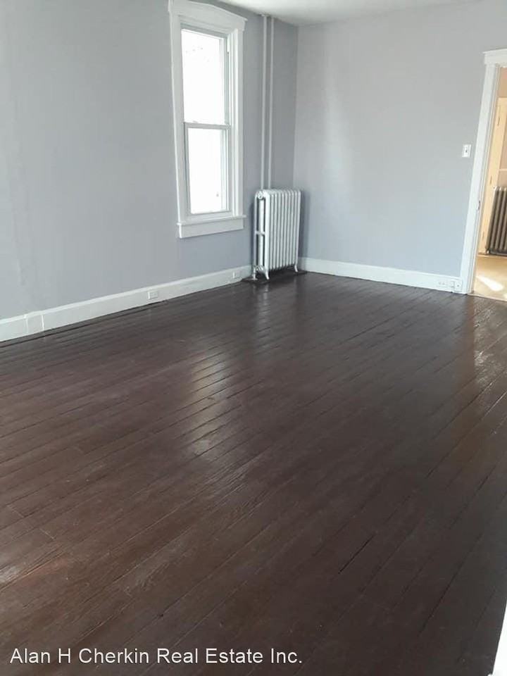 164 Main St - Photo 3 of 20