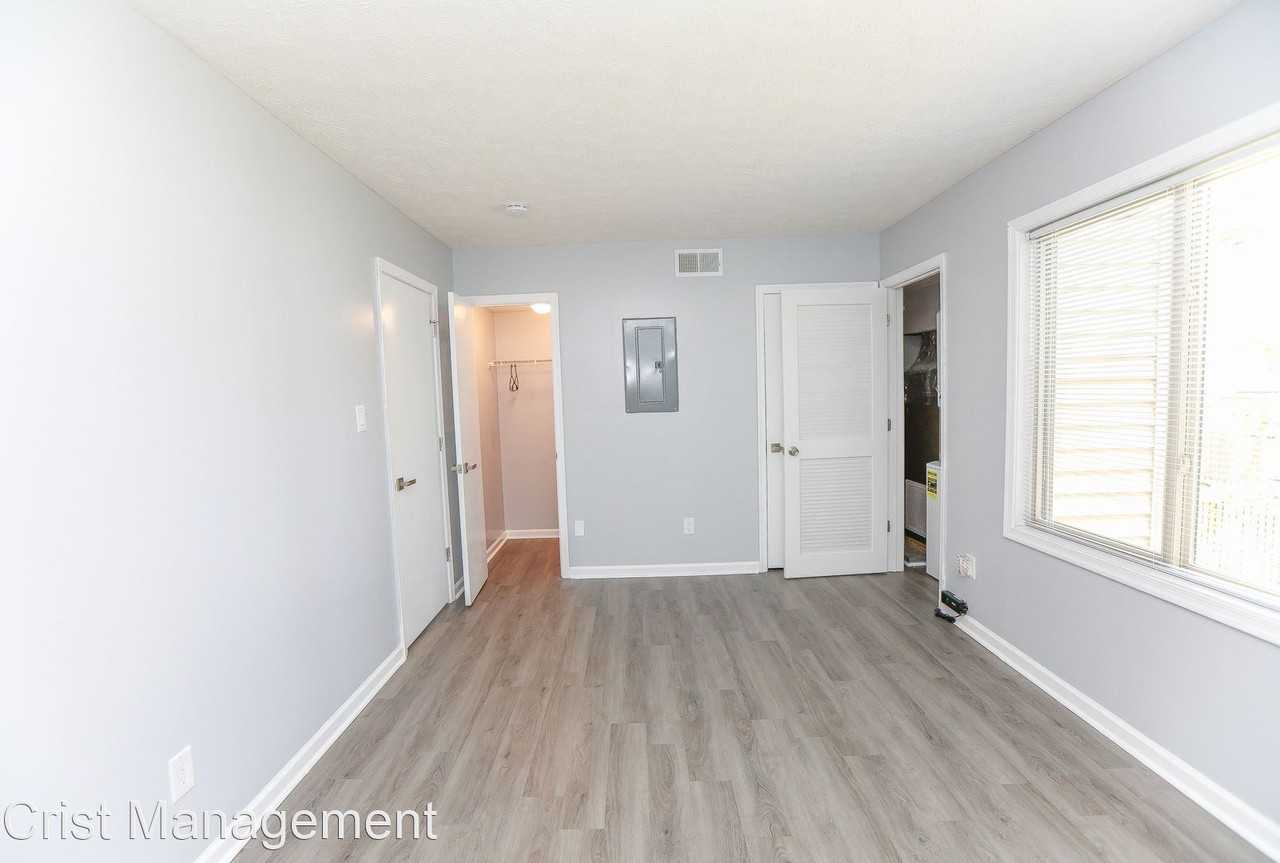 33 Pacific Dr - Photo 3 of 17