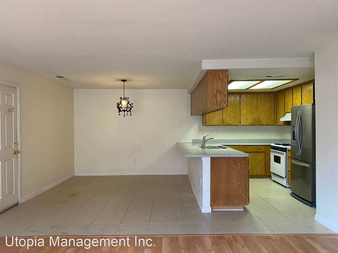 85 Derek Drive - Photo 3 of 8