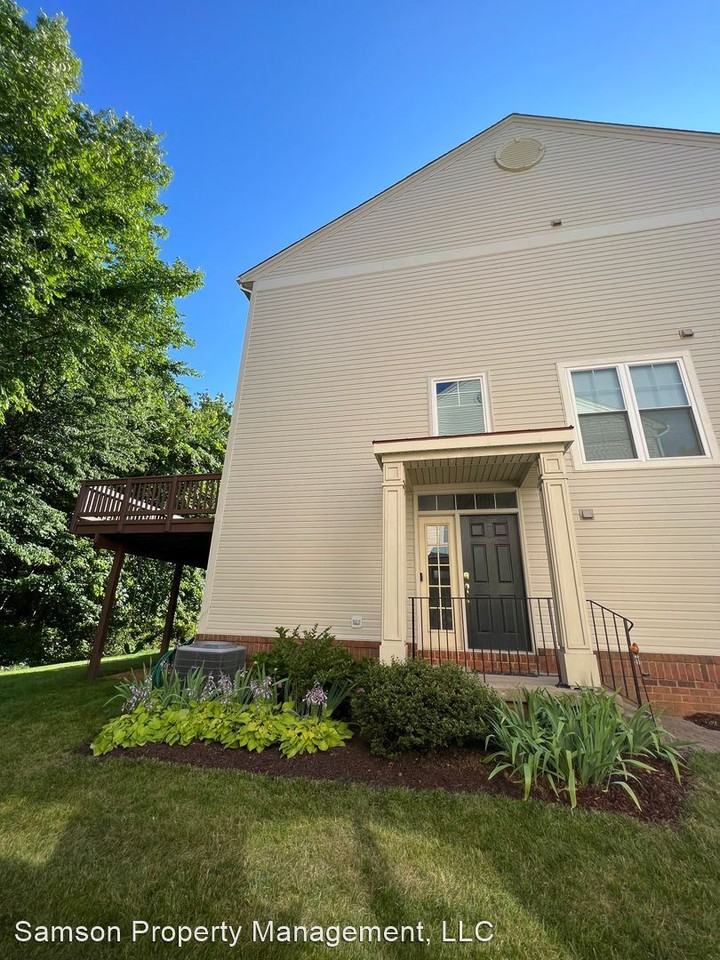 43109 Autumnwood Sq - Photo 2 of 50