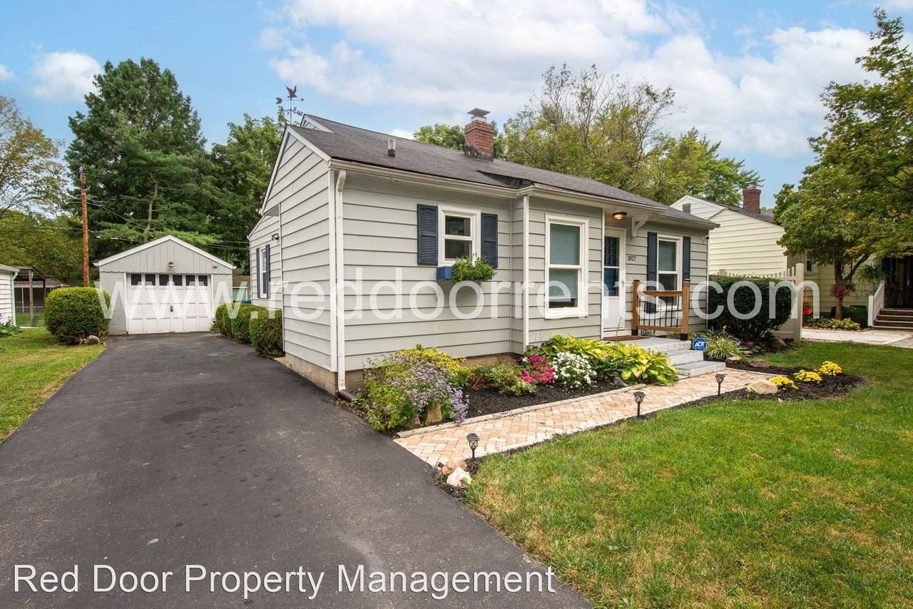 1827 E 66th St - Photo 2 of 34