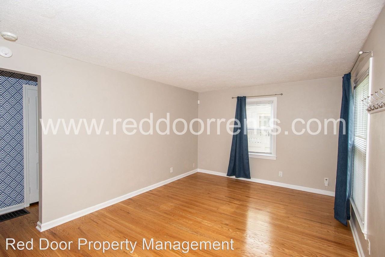 1827 E 66th St - Photo 3 of 34