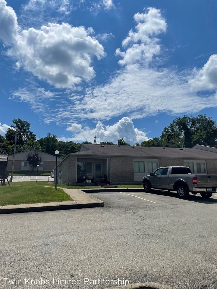 Twin Knobs Apartments - Photo 2 of 3