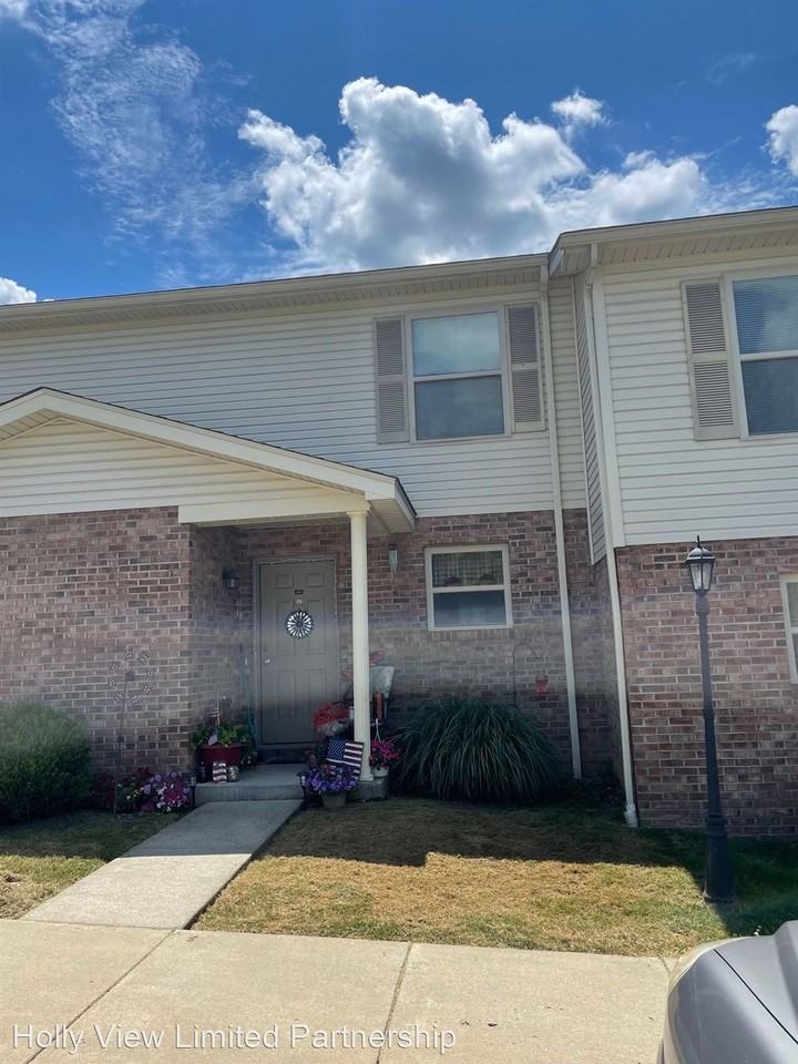 Holly View Townhouses - Photo 3 of 3