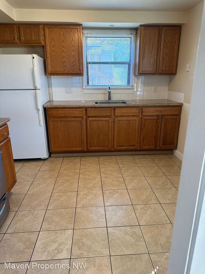 4702 S Findlay St - Photo 2 of 11