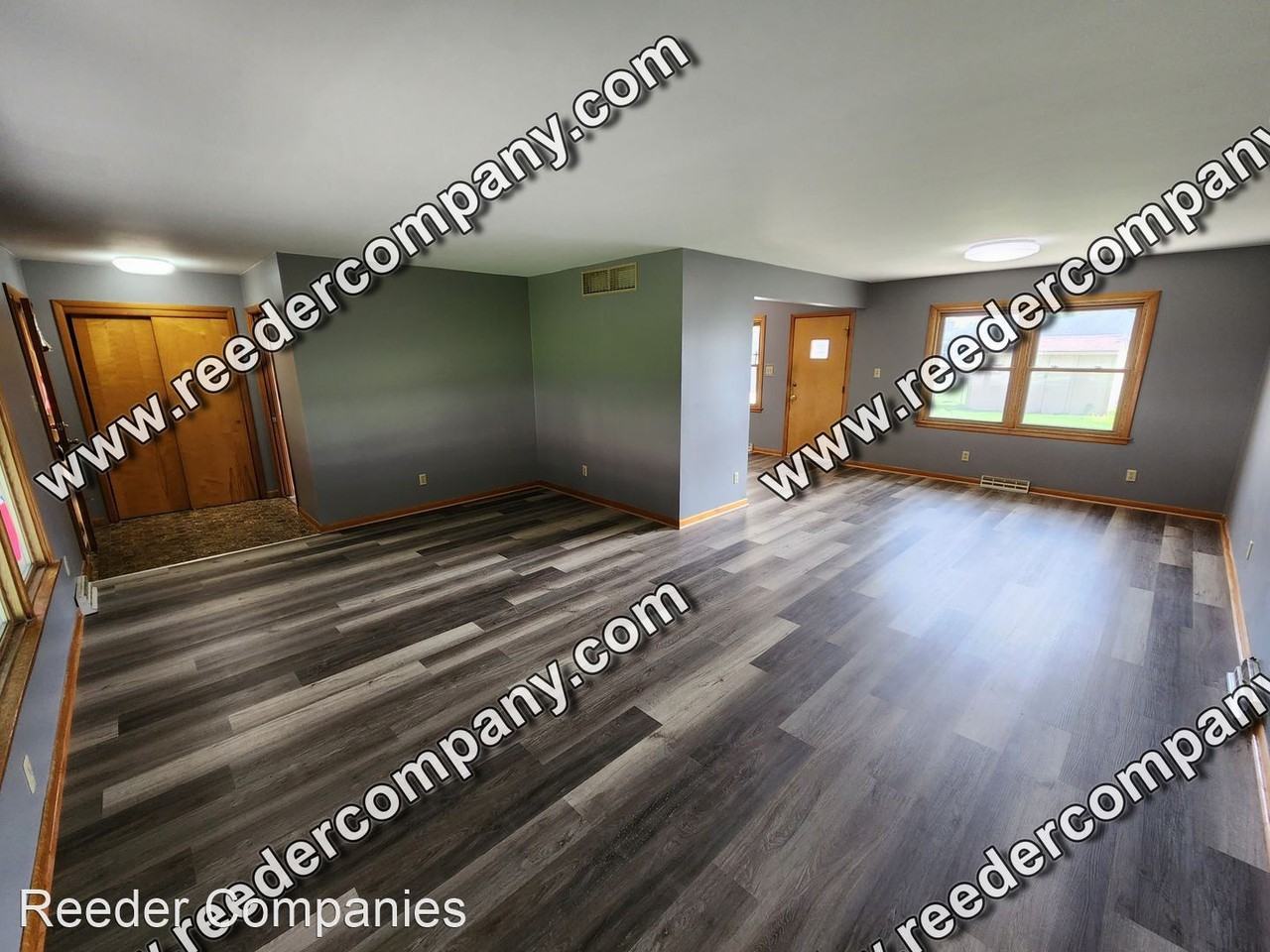 9311 4th St - Photo 3 of 22