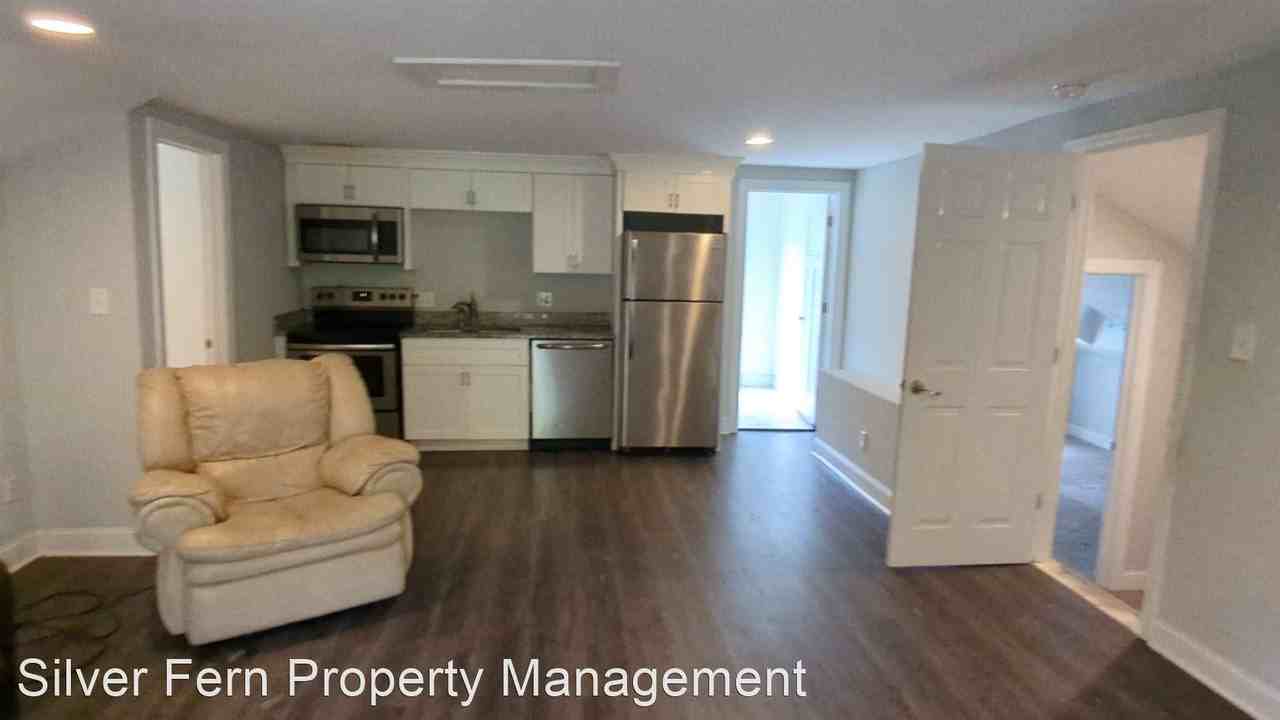 310 Blackburn Street - Photo 3 of 8