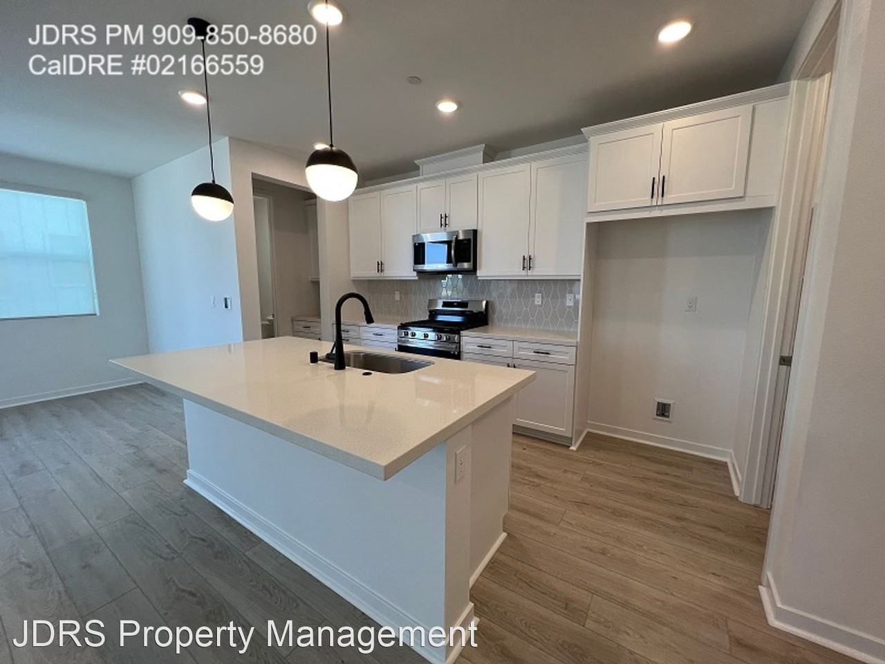 947 N Divino Privado #7 - Photo 2 of 23