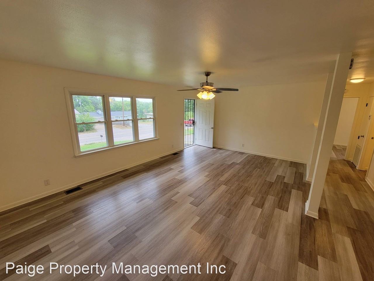 606 E Main St - Photo 2 of 11