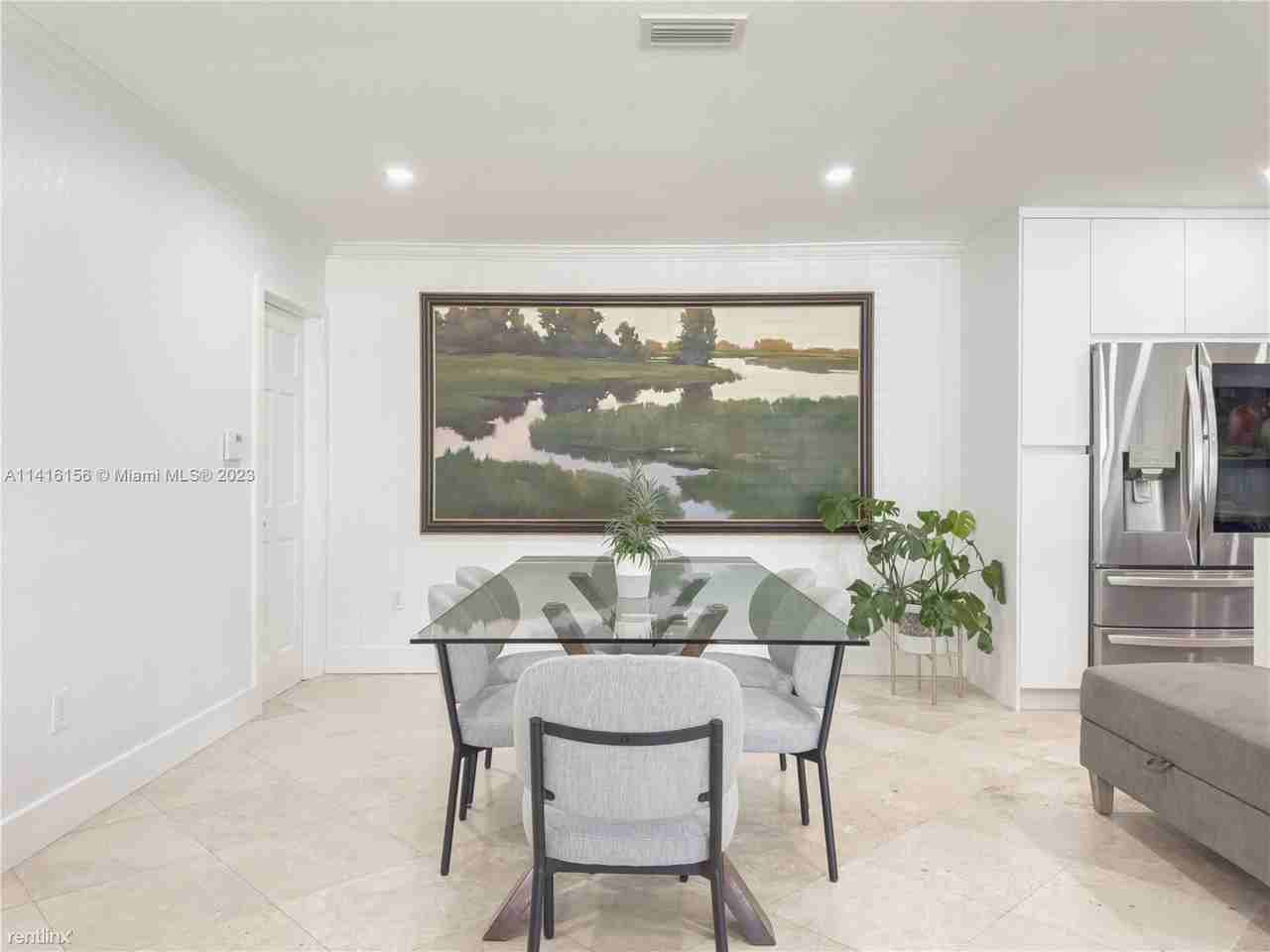 7341 Sw 102nd Ave - Photo 3 of 16