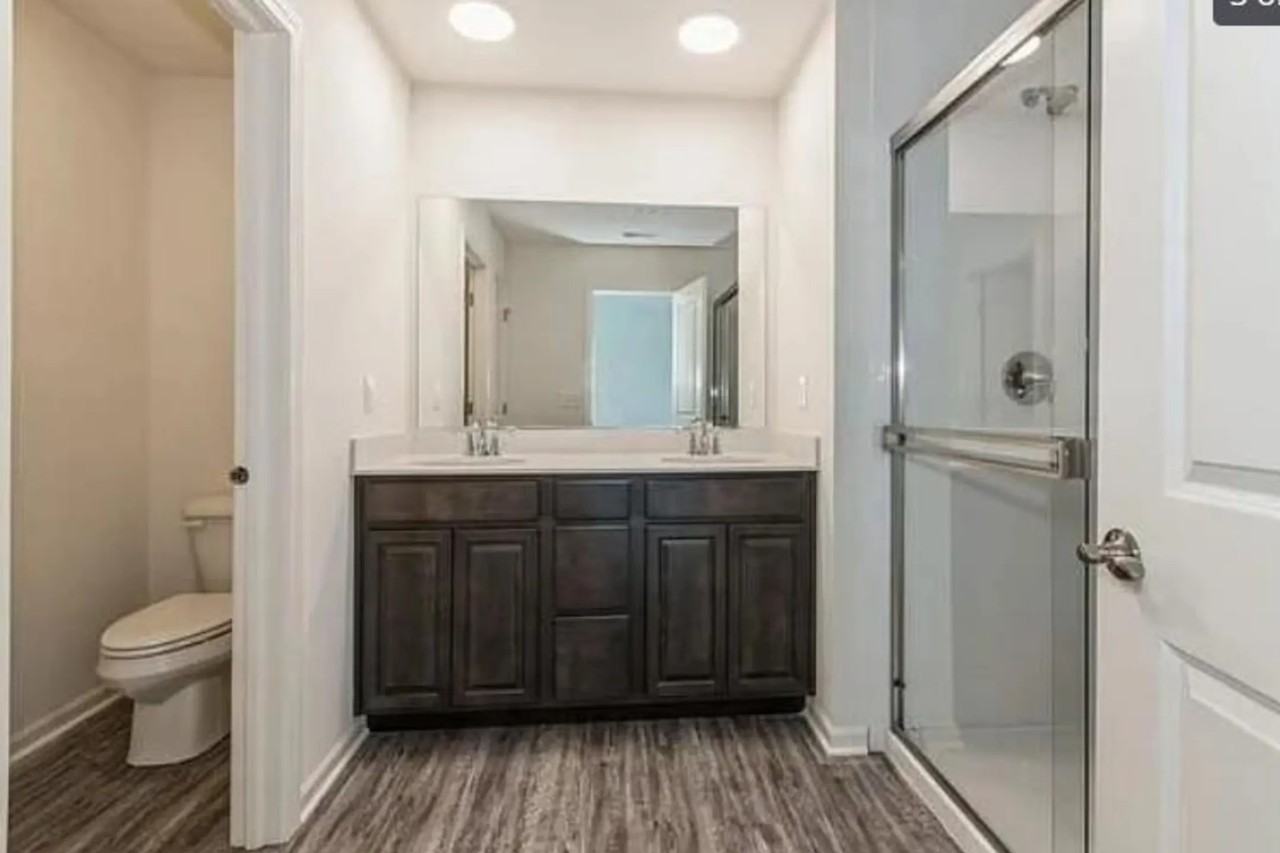 2328 Southwind Blvd - Photo 3 of 9