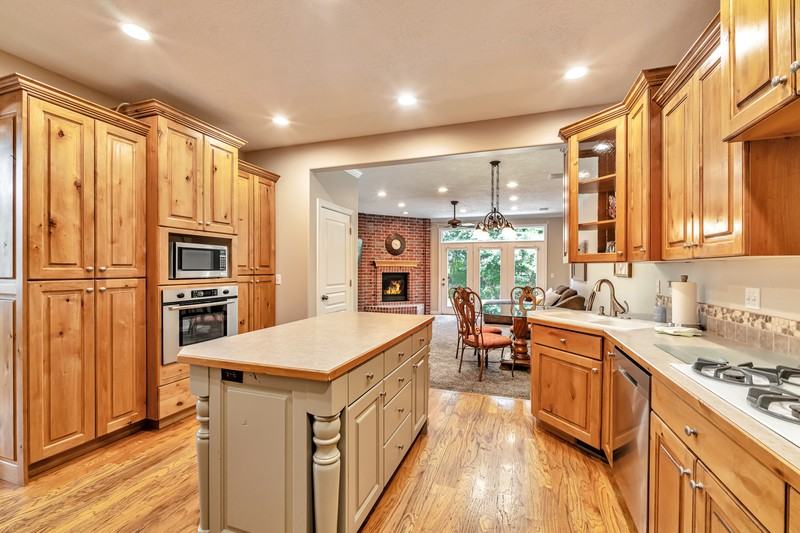 1306 Eastsouth - Photo 5 of 26