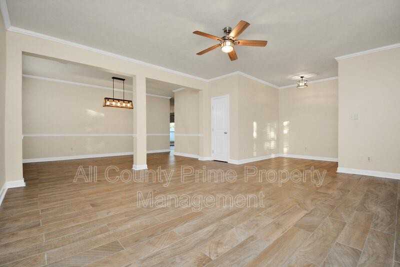 20210 Black Canyon Dr - Photo 4 of 46