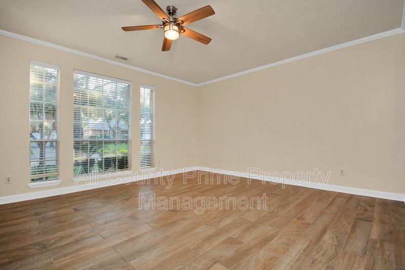 20210 Black Canyon Dr - Photo 5 of 46