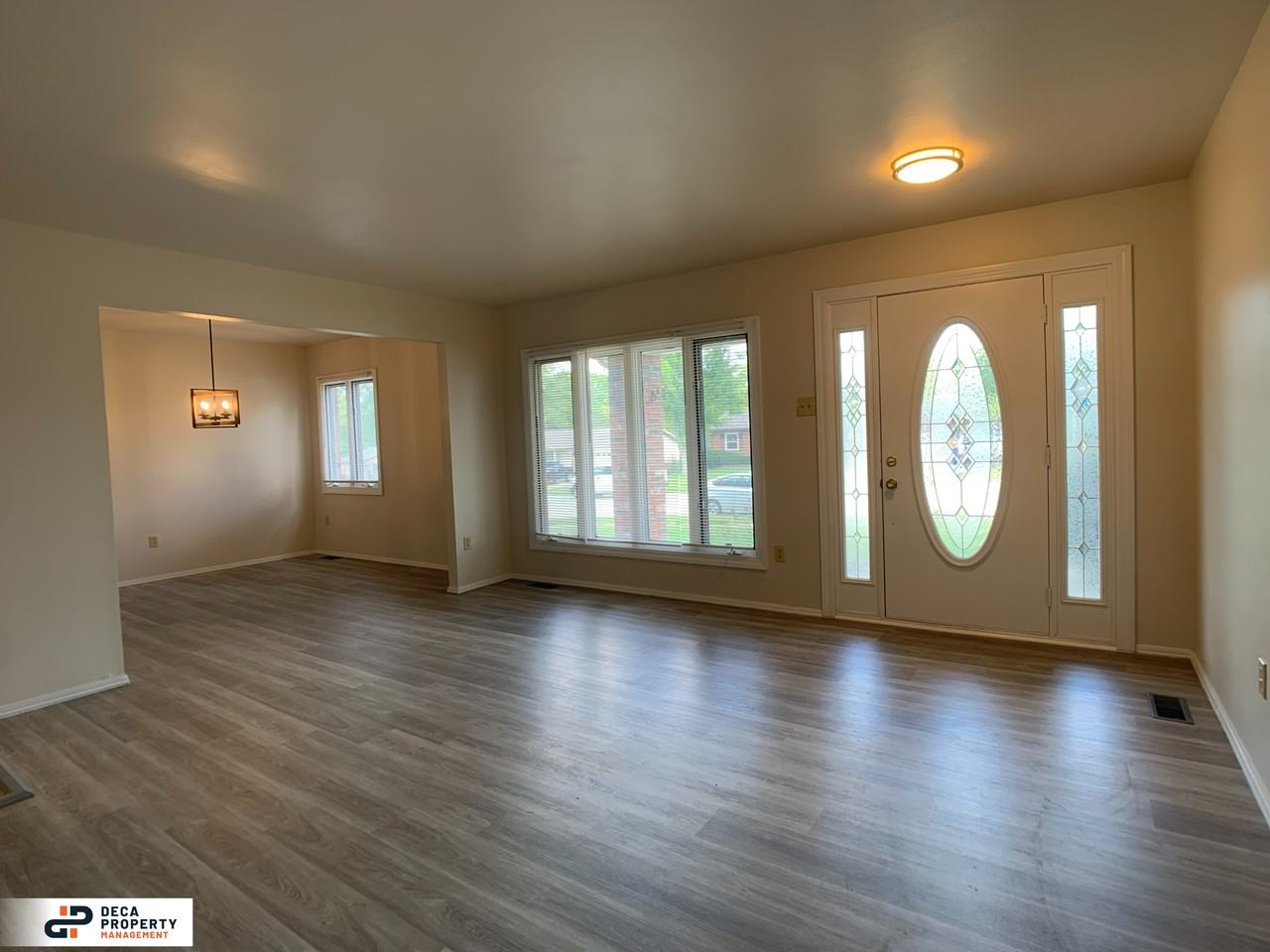 11730 Parish Dr - Photo 2 of 17