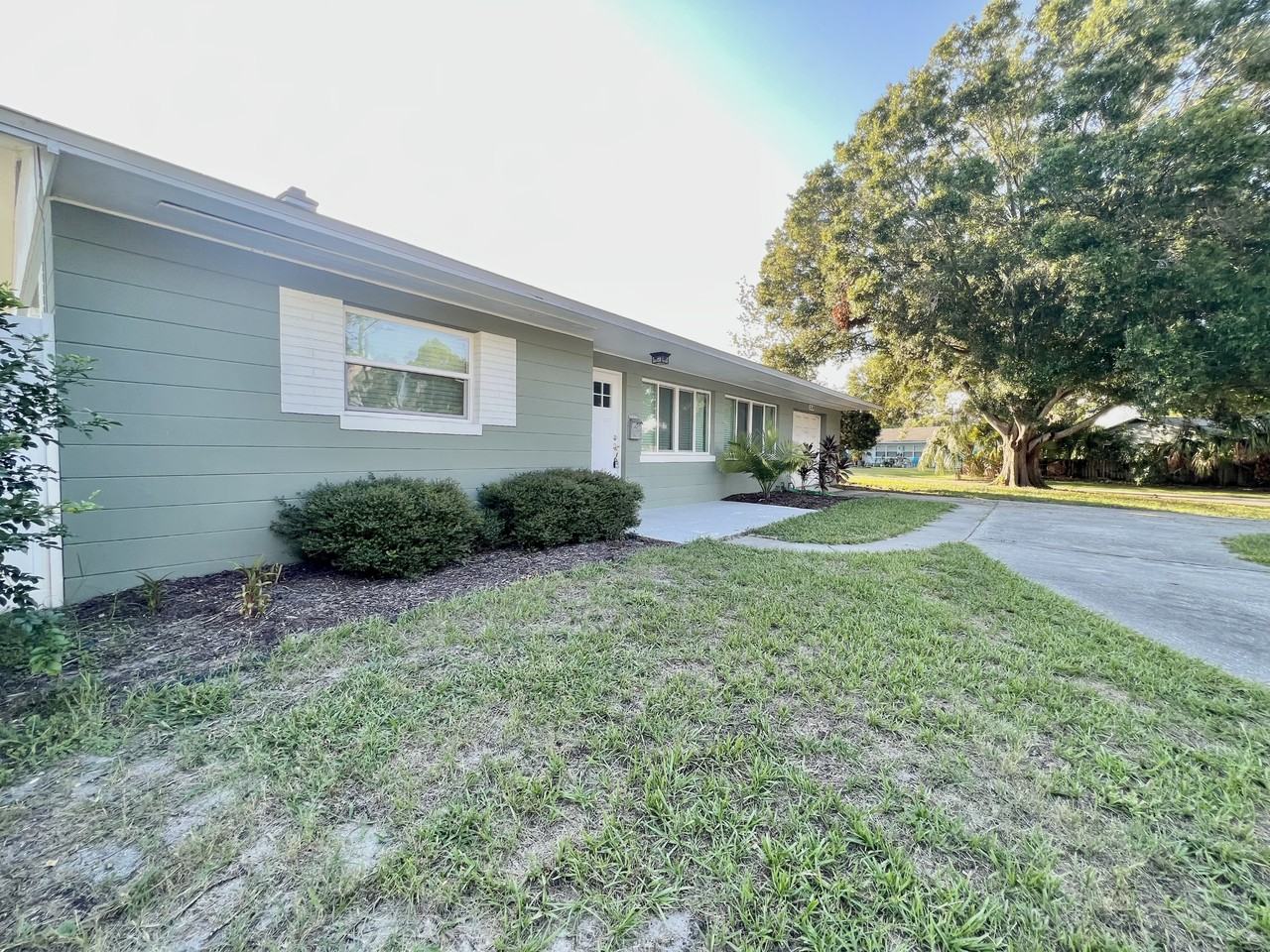 3530 66th Way N - Photo 2 of 18