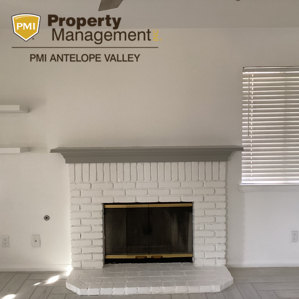 3162 Peachwood Dr - Photo 3 of 10