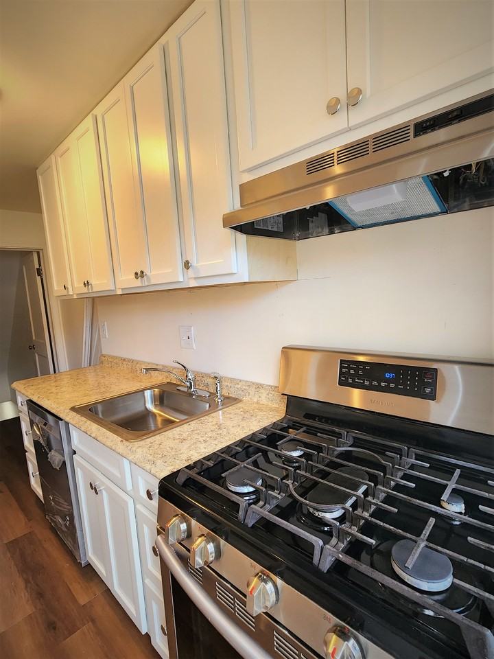 3712 Elmley Ave - Photo 7 of 25