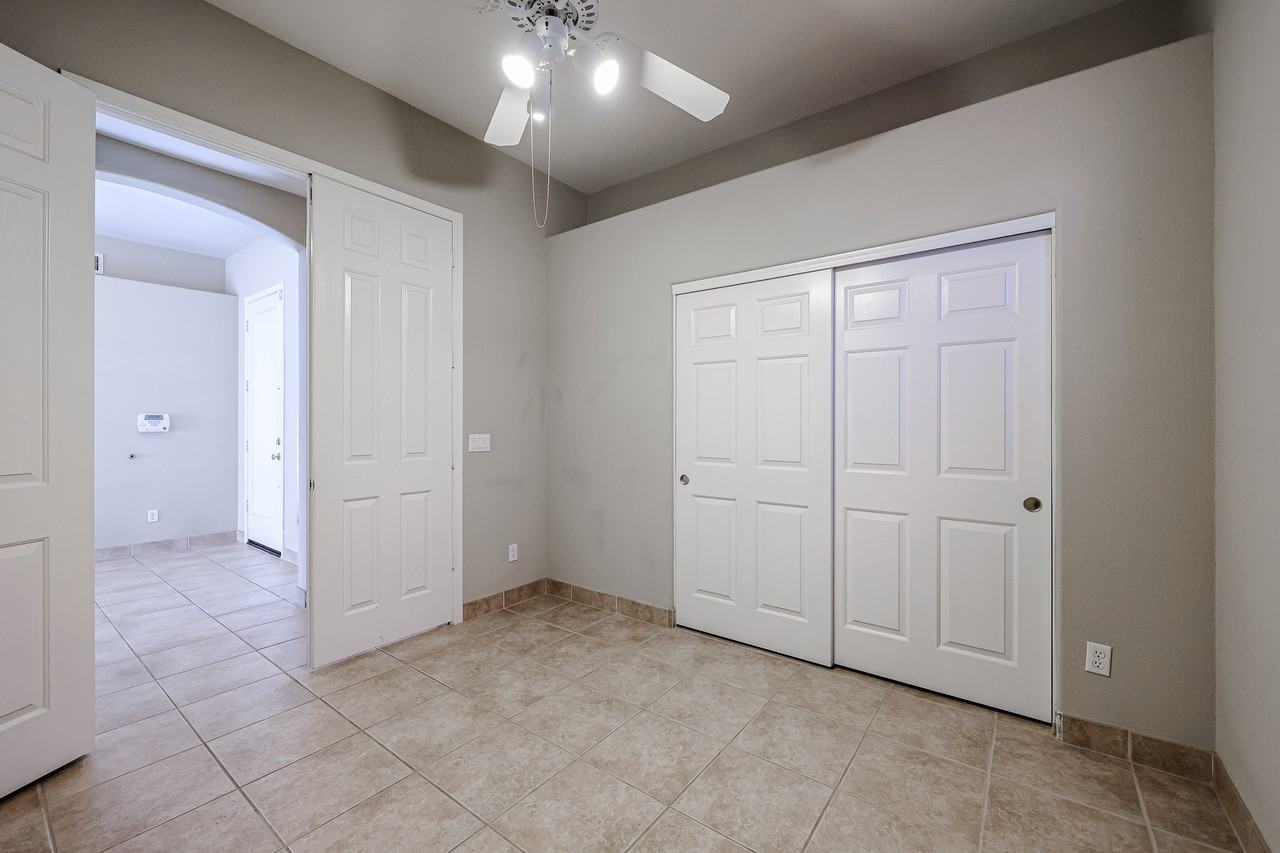 4240 E Molly Ln - Photo 6 of 29