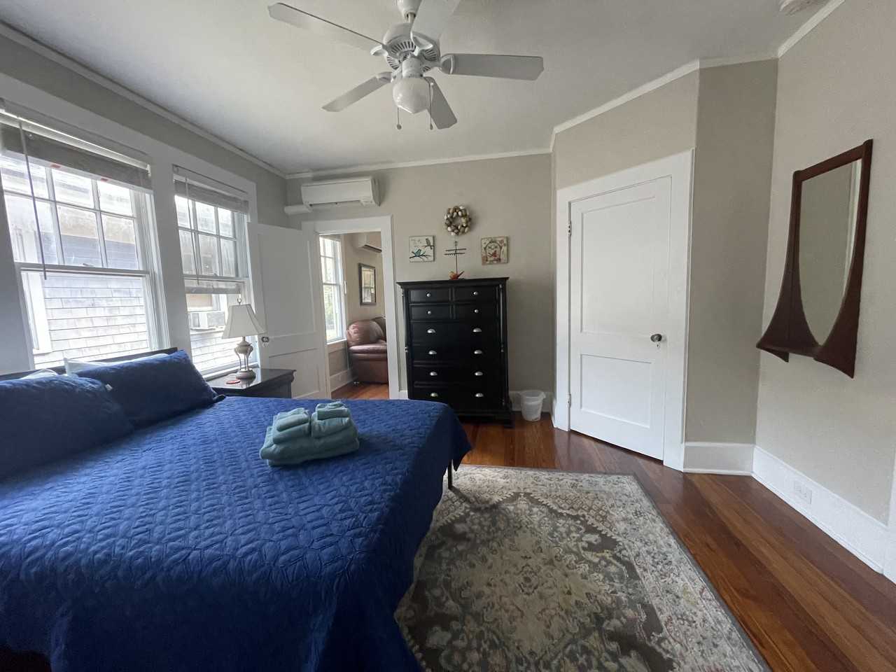 921 Talbot Avenue - Photo 2 of 18