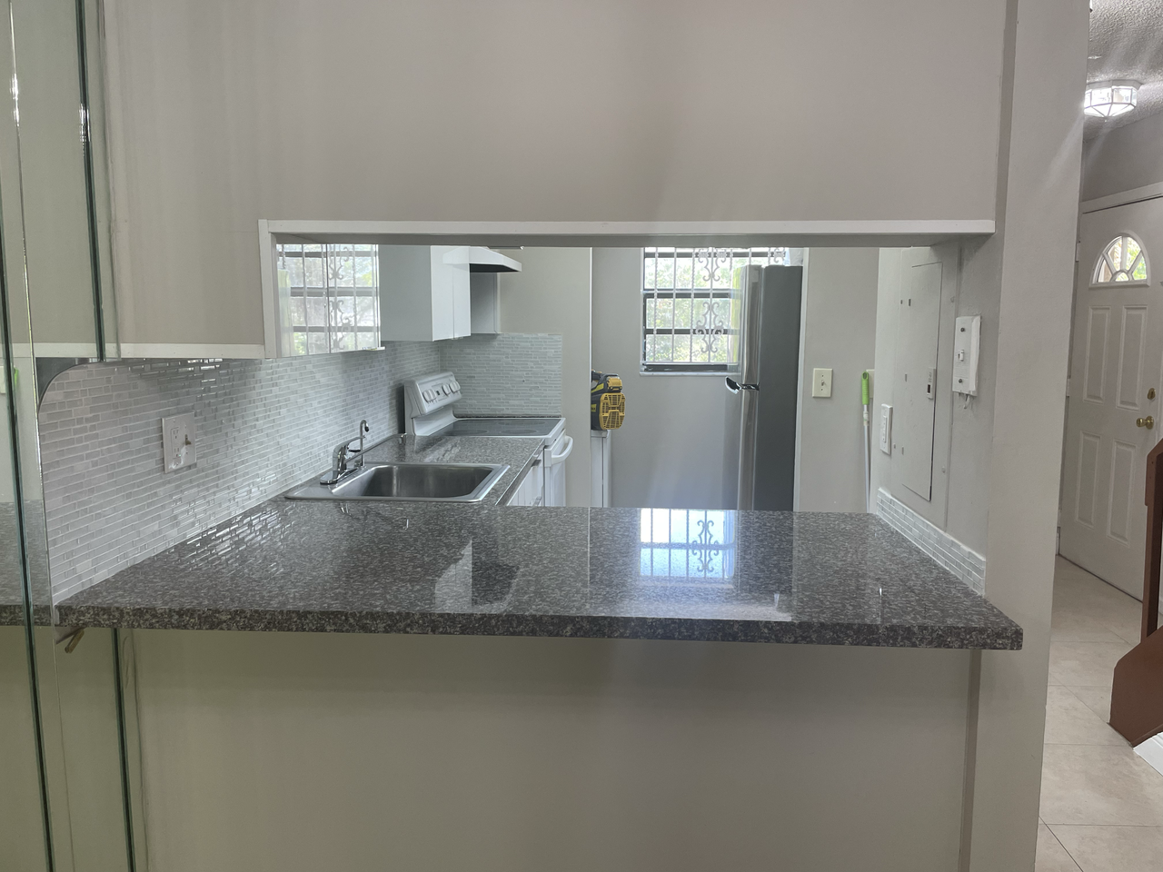 2614 West 60th Street #117 - Photo 3 of 14