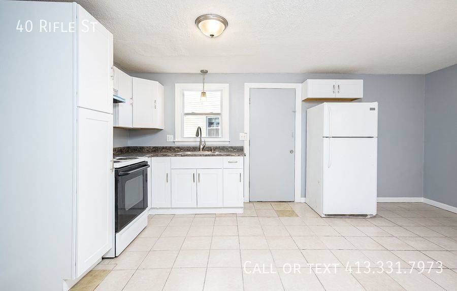 40 Rifle St - Photo 3 of 11