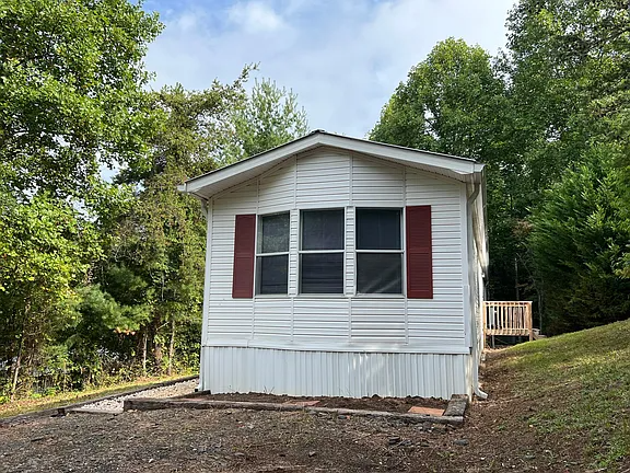 19 Cool Waters Rd - Photo 6 of 27