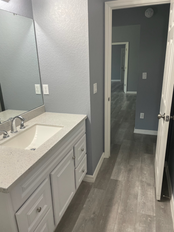 219 Locust Ln - Photo 6 of 17