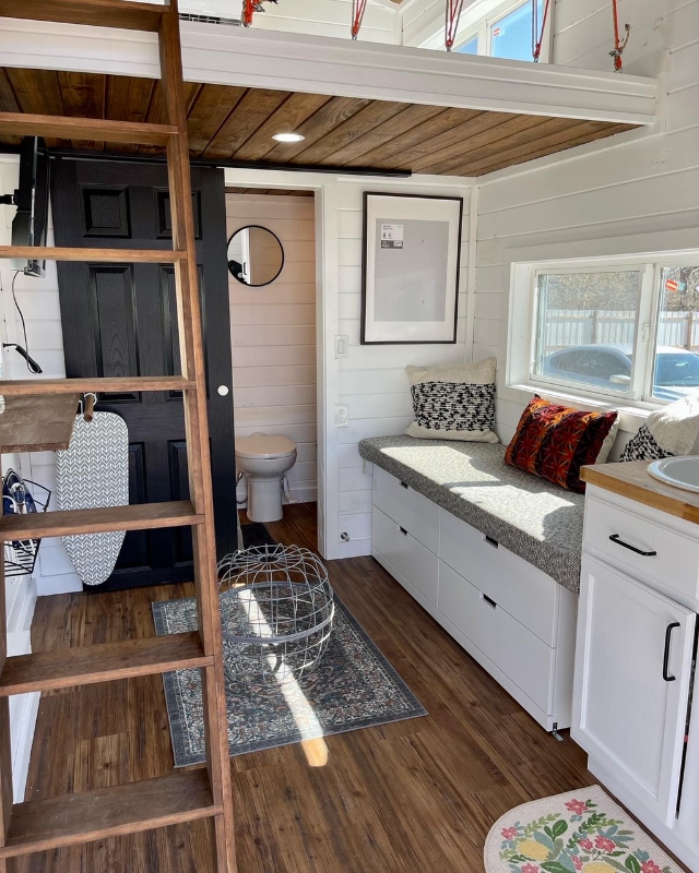 20003 De Soto St - Photo 3 of 13