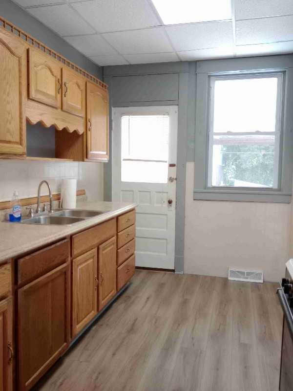 11 4th St - Photo 3 of 23