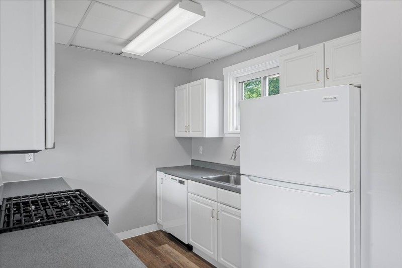 518 Broad St #2 - Photo 6 of 13