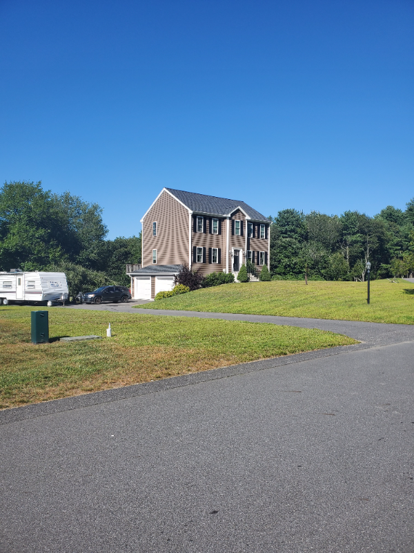 7 Shamrock Ln - Photo 2 of 12