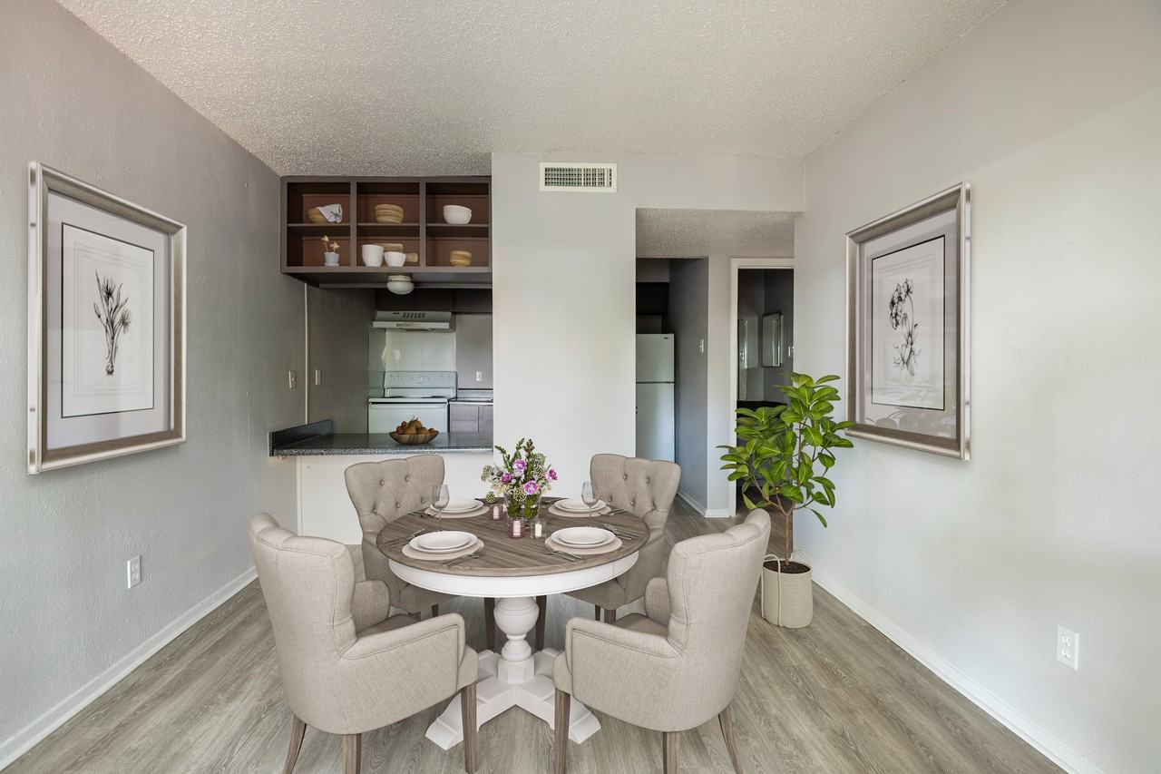 Oak Park 5318 South Hampton Road, Dallas, TX 75232 Apartment for