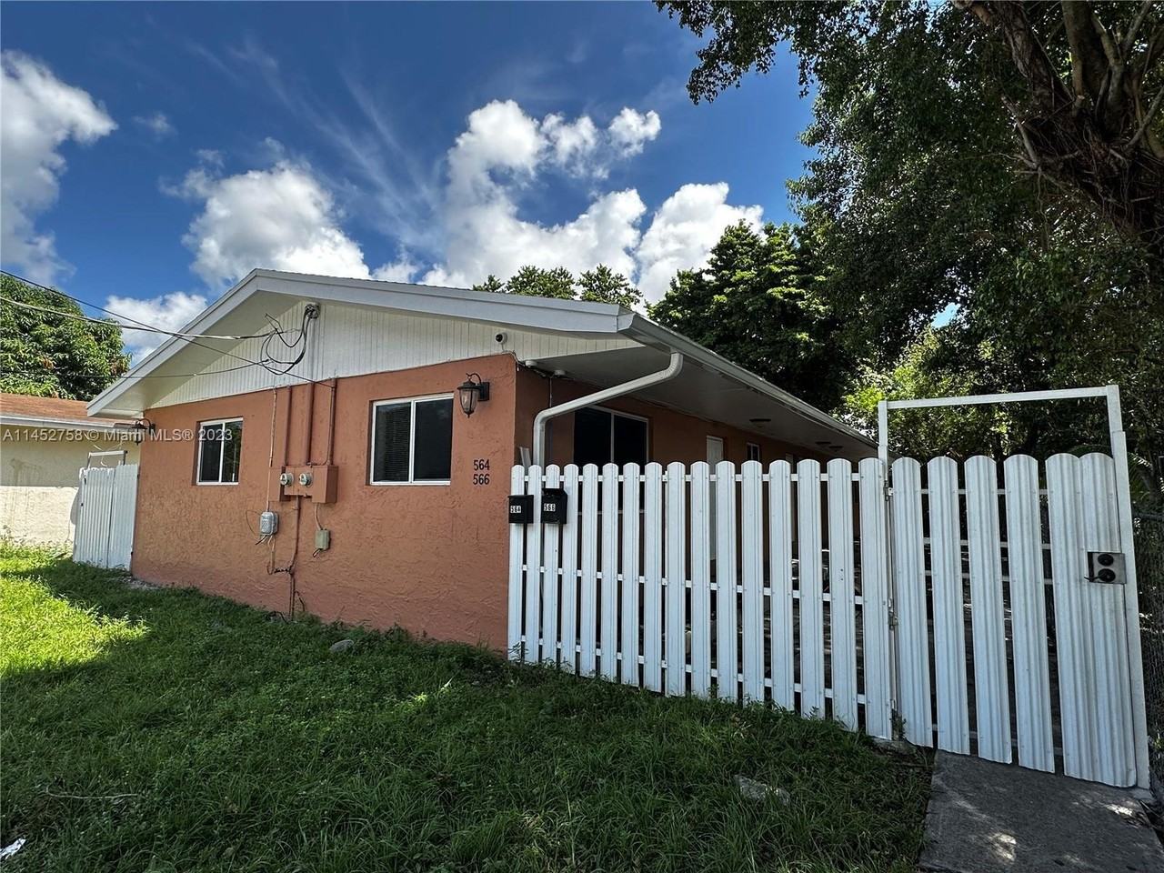 566 Nw 95th St #566 - Photo 2 of 8