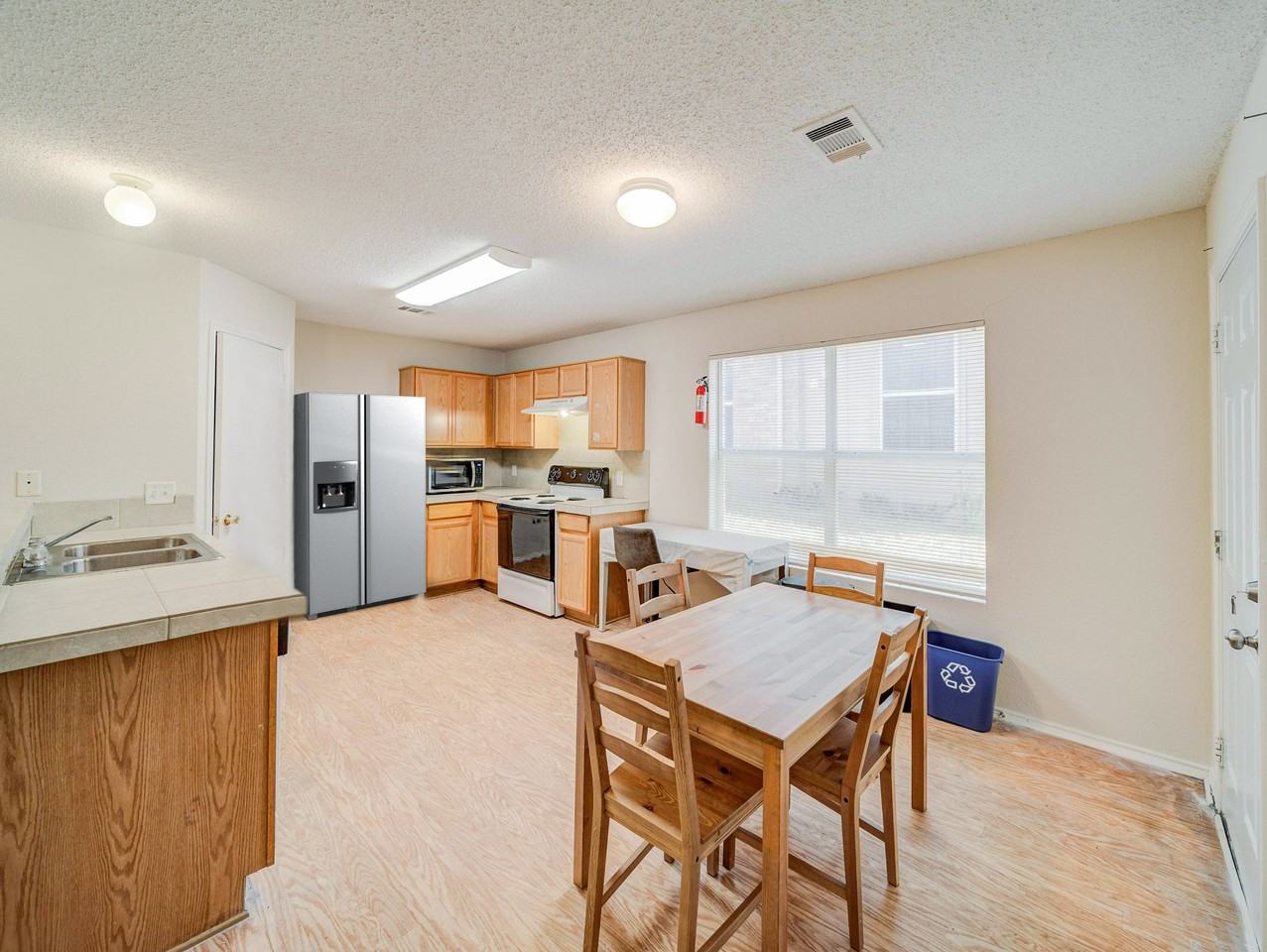 Amber Dr - Photo 5 of 7