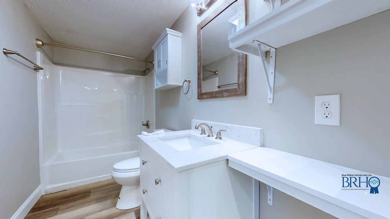 1311 W Baxter Ave #1 - Photo 6 of 27