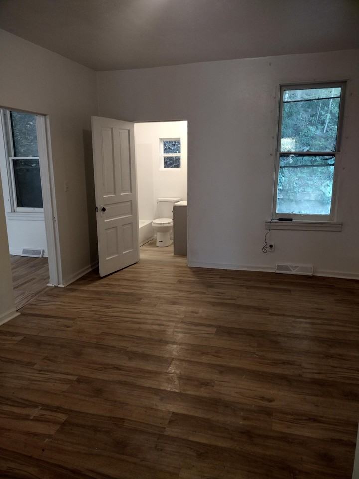 450 Card Ave #1 - Photo 2 of 6