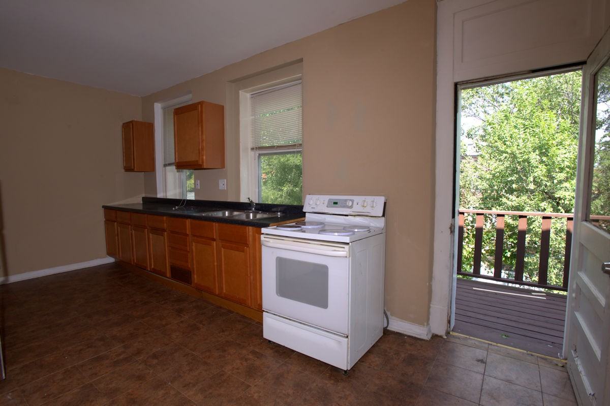4153 Russell Blvd - Photo 2 of 9