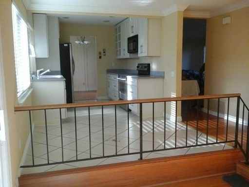 9224 Vancouver Dr - Photo 2 of 3