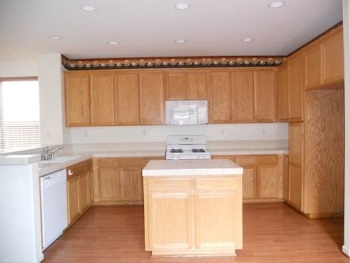 313 Ash St - Photo 3 of 3