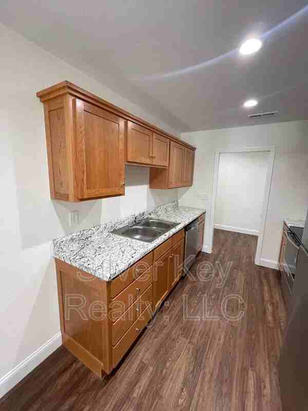 129 Cardin St #131 - Photo 5 of 13