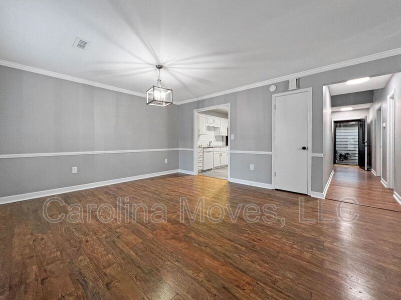 419 Sparrow Hawk Ct - Photo 4 of 19