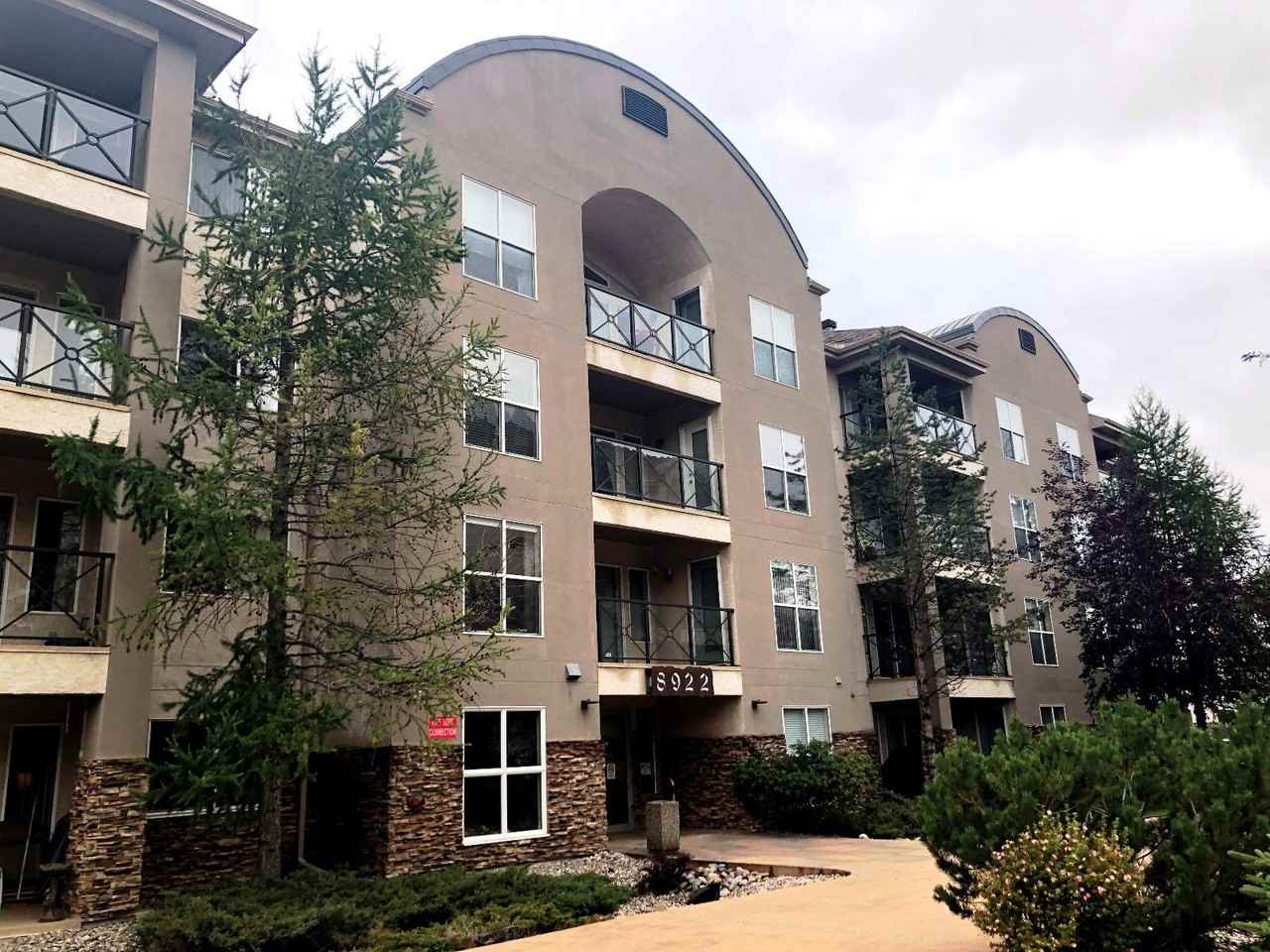 8922 156 St Nw - Photo 2 of 10