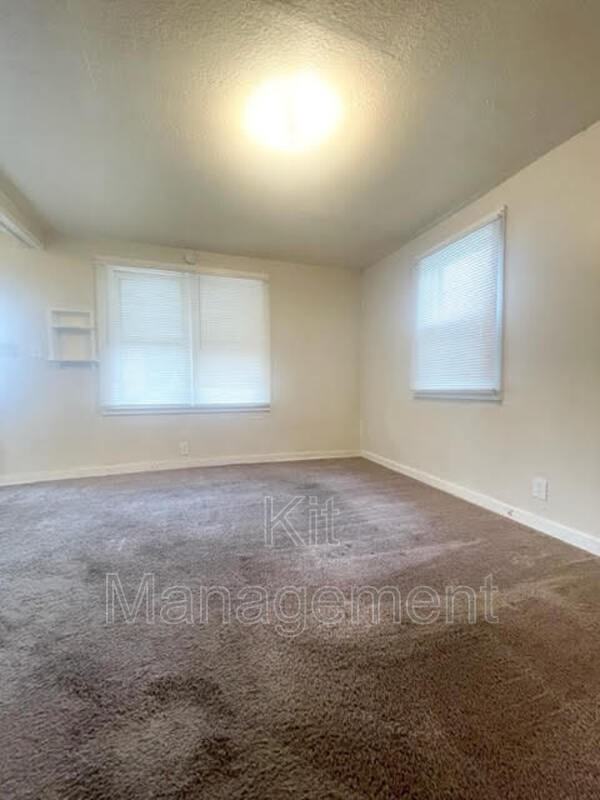 2566 West Cir - Photo 3 of 6